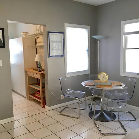 Holiday home ~*30min To Downtown*~ The Cosmopolitan Boston