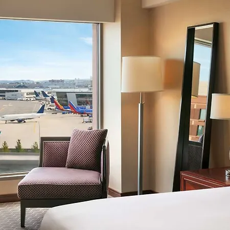 Hotel Hilton Logan Airport Boston