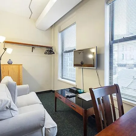 Temple Place 6th Floor Apartment *