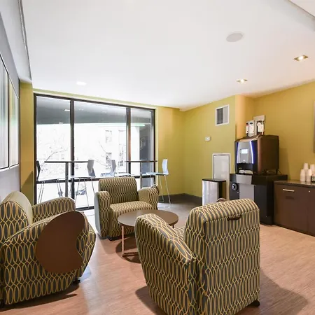 Global Luxury At Garden *