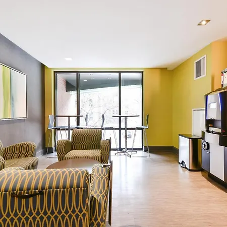 Global Luxury At Garden Boston