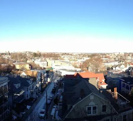 Sky View On Jones Hill Apartment