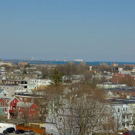 Apartment Sky View On Jones Hill Boston