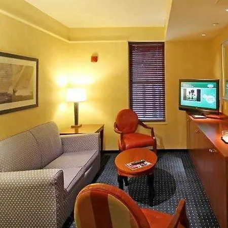 Courtyard Copley Square Hotel