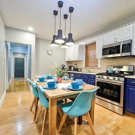 Sweet Retreat W/grill Parking Guest house