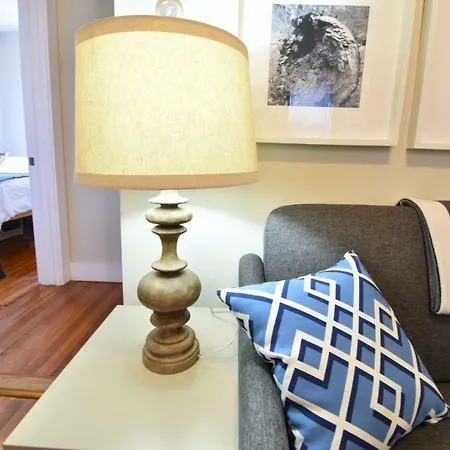 Best Location, 2br Apartment *