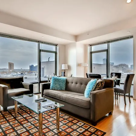 Global Luxury At Kenmore Square Apartment Boston
