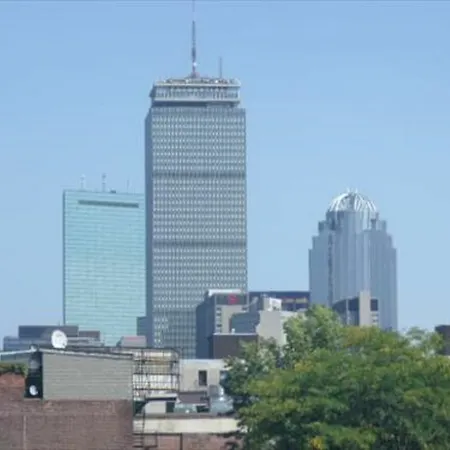 Global Luxury At Kenmore Square Apartment Boston
