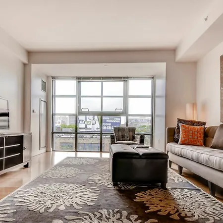 Global Luxury At Kenmore Square