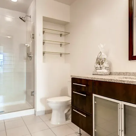 Global Luxury At Kenmore Square Apartment Boston