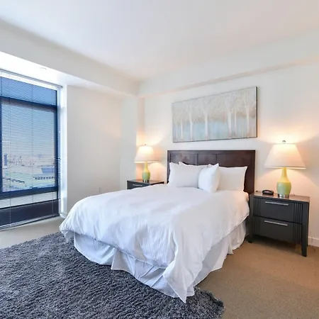 Global Luxury At Kenmore Square Boston