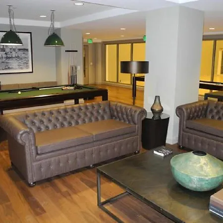 Global Luxury At Bay Village * Boston