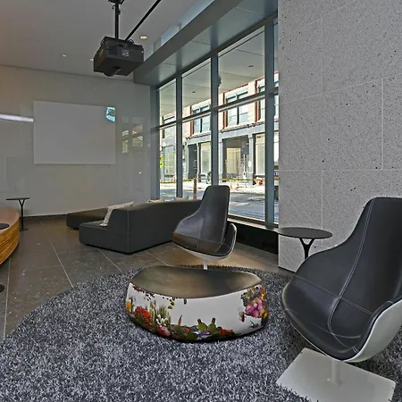 Global Luxury At The Financial District * Boston