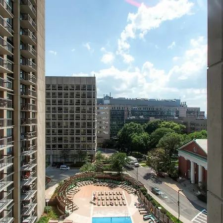 Global Luxury At The Commonwealth *