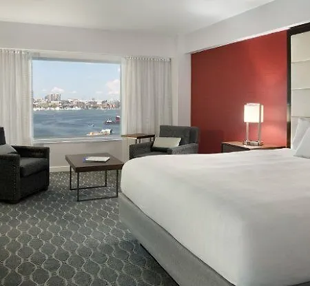 Hyatt Regency Harbor Hotel 4*
