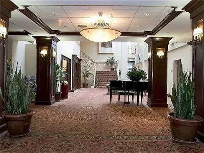 Hotel Courtyard By Marriott Logan Airport
