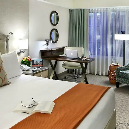 Seaport 4* Boston