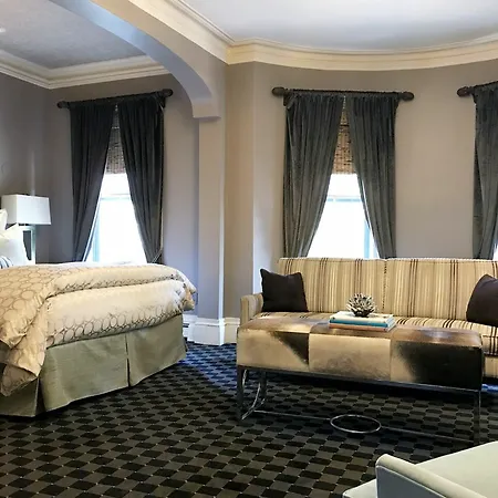 Bed & Breakfast Clarendon Square 4*