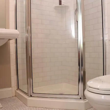 Furnished In Downtown #35 Apartment *