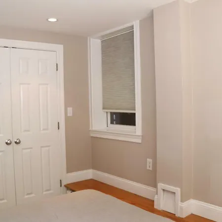 Stylish 2 Bedroom In South End