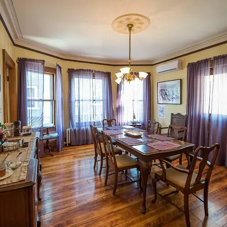 Bed & Breakfast Perkins 3*