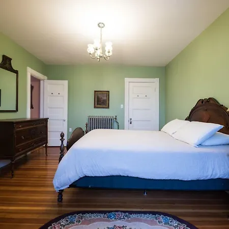 Perkins Bed & Breakfast