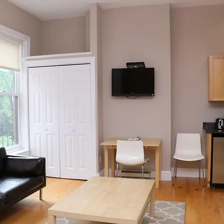 Charming In Brownstone, #6 Apartment