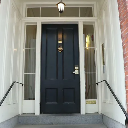 Charming & Stylish On Beacon Hill #11 3*
