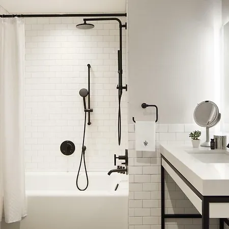 Hotel The Whitney 5*