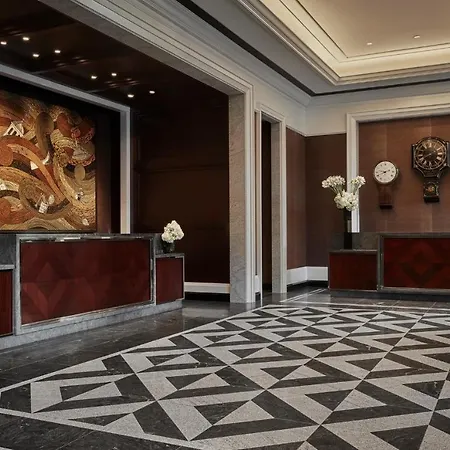 Four Seasons One Dalton Street, 5*