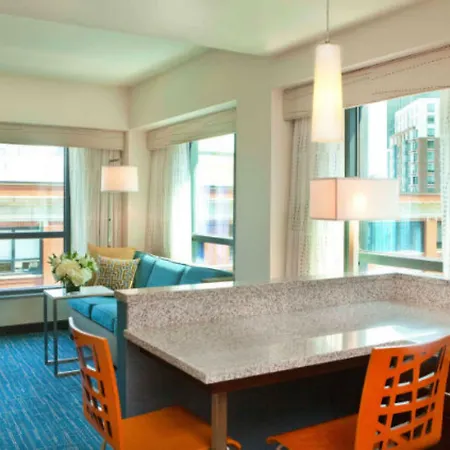 By Marriott Back Bay/fenway Hotel
