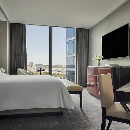 Four Seasons One Dalton Street, Hotel 5*