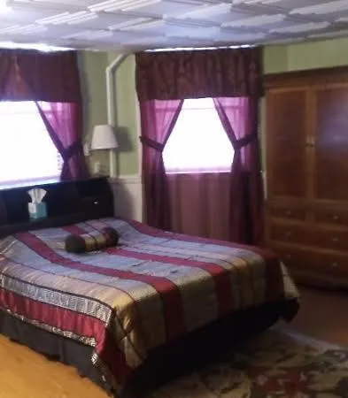 Guest house 463 Beacon Street Boston