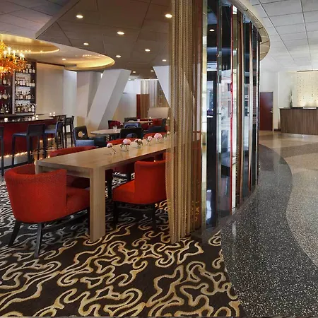 Hotel Pennyweight Boston, Curio Collection By Hilton 4*