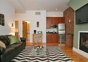 Christopher Apartment