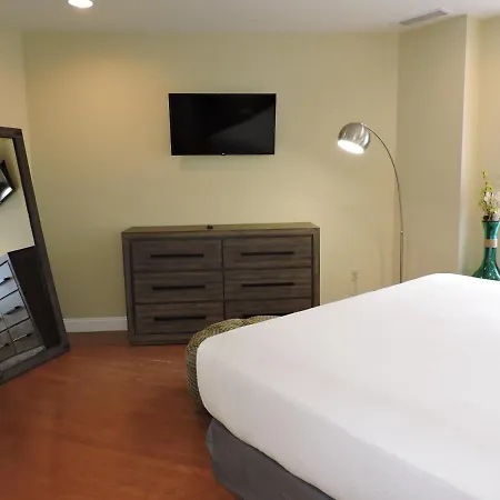 Hotel Buckminster 3*