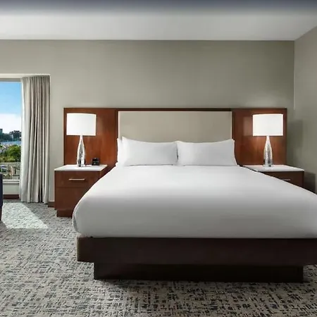 Hilton Logan Airport 4* Boston