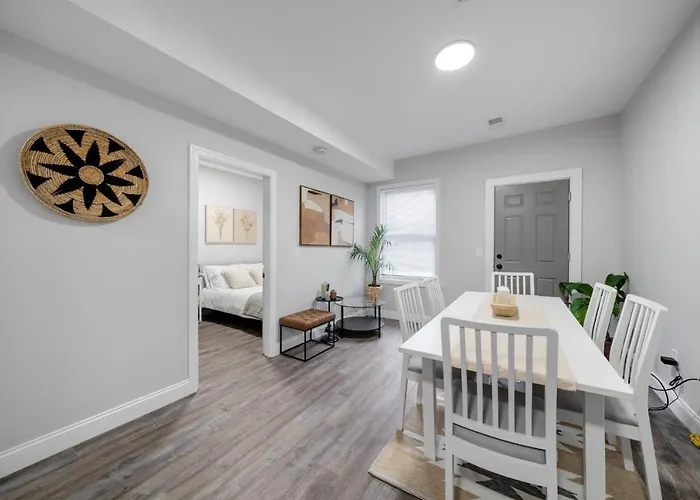 4Br 1Bh Apt In South Boston Near Old Harbor Beach