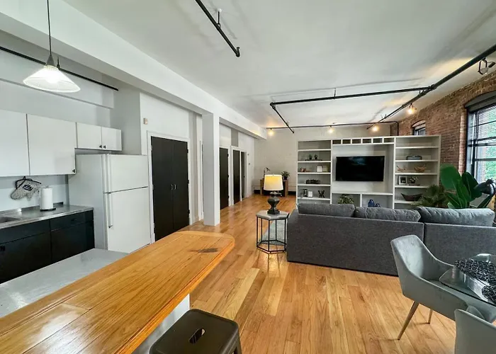Massive Bright Back Bay Studio