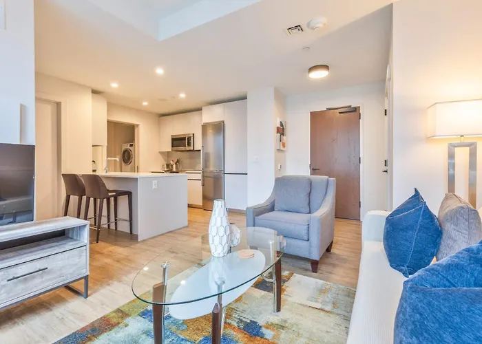 Luxury Apt Heart Of Seaport