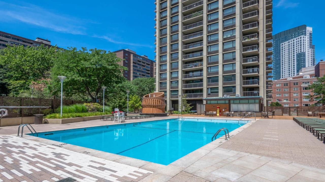 Furnished Quarters At Longfellow Apartment