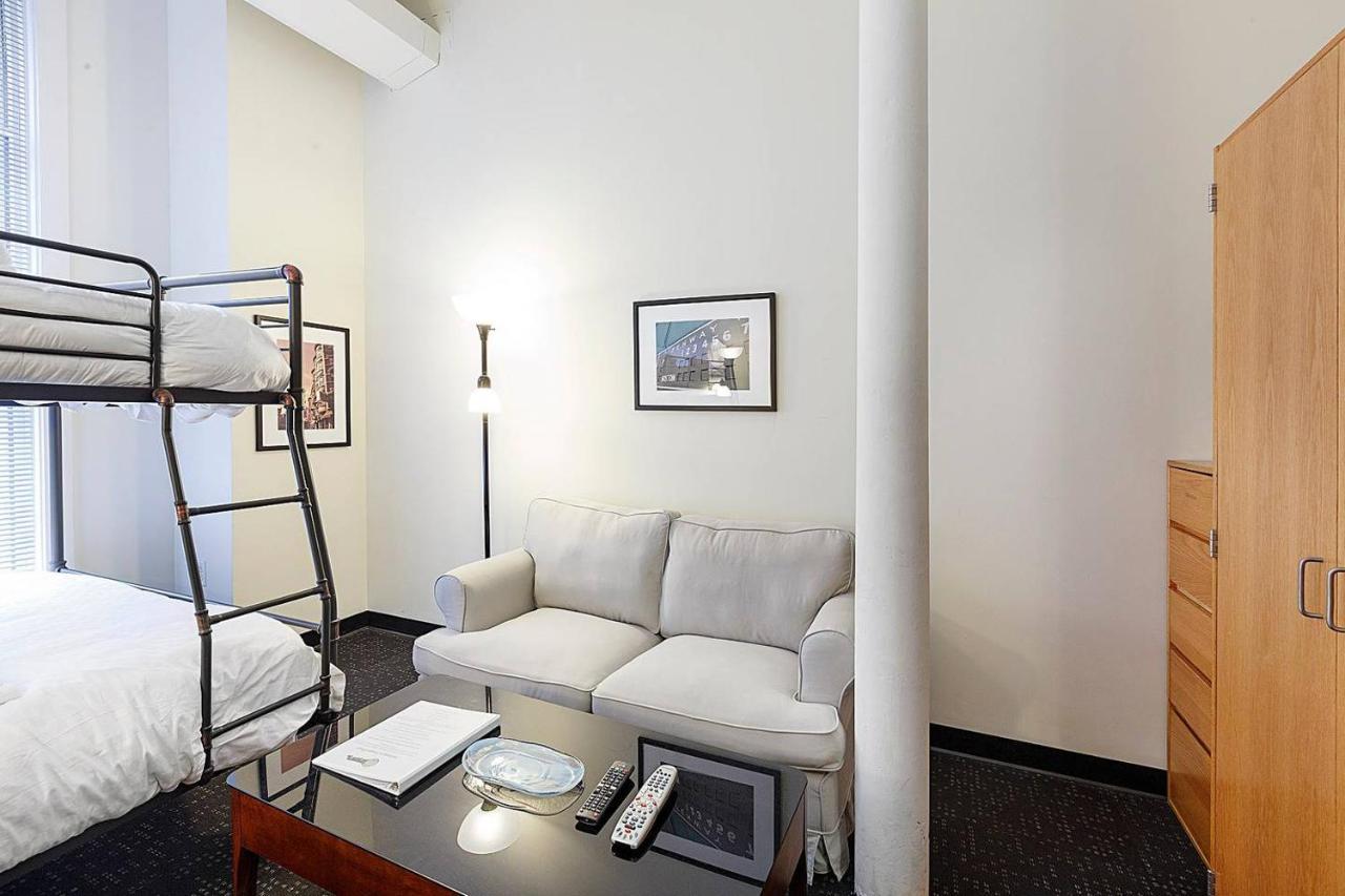 Studio Ready 4 Students & Traveling Professionals! 310 Apartment Boston