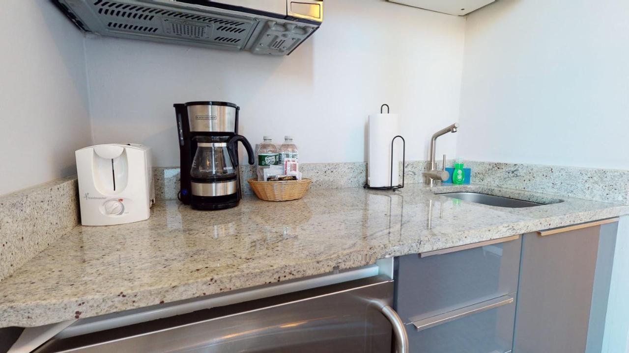 Apart-hotel Stylish Downtown In The Southend, C.ave #43 Boston