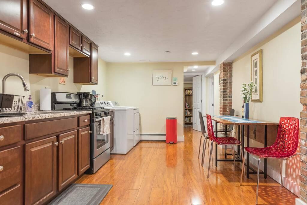 Apartamento Parking - Private Entrance - King Beds *