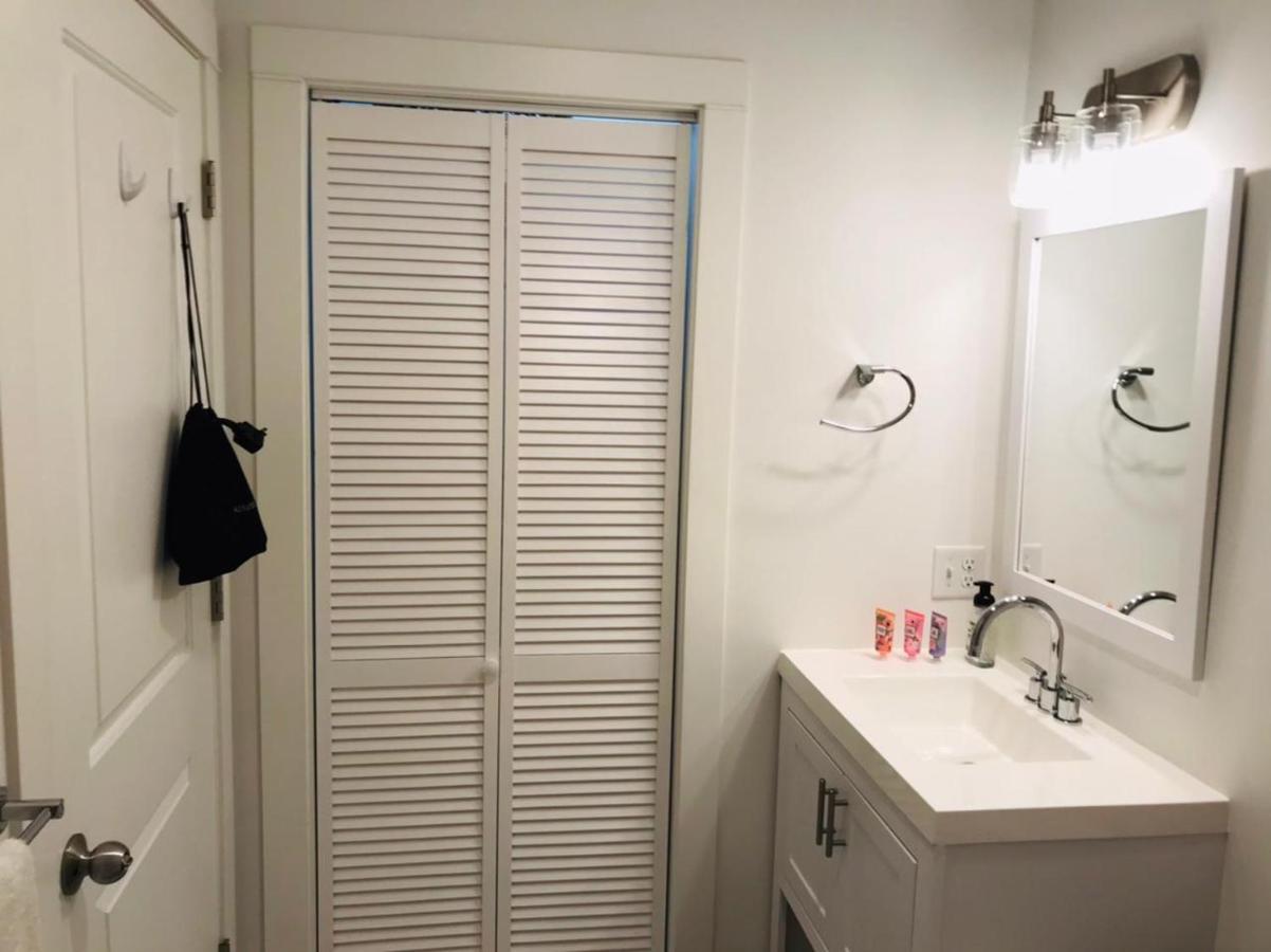 Renovated, 10 Min From The Boston