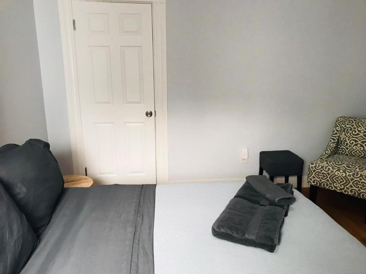 Renovated, 10 Min From The Apartment Boston