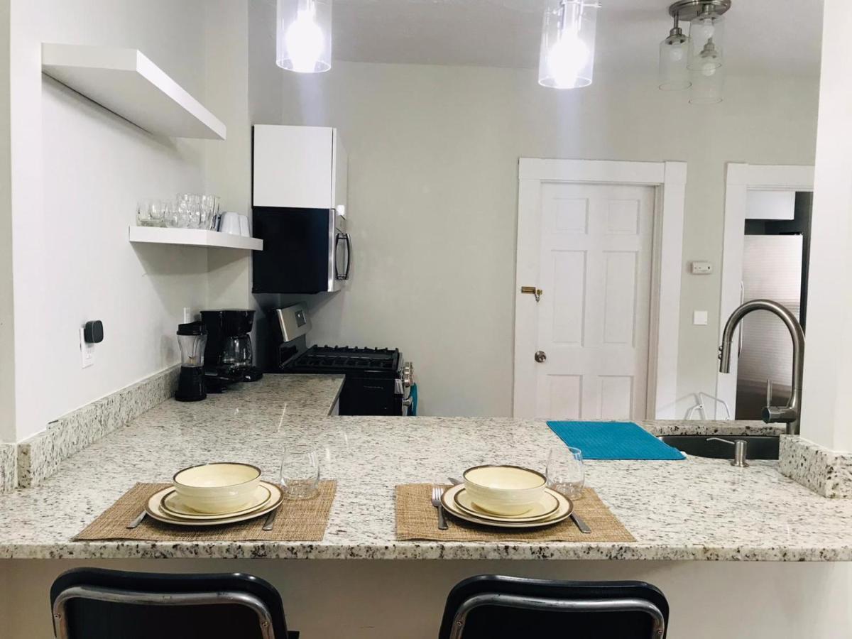 Renovated, 10 Min From The Boston