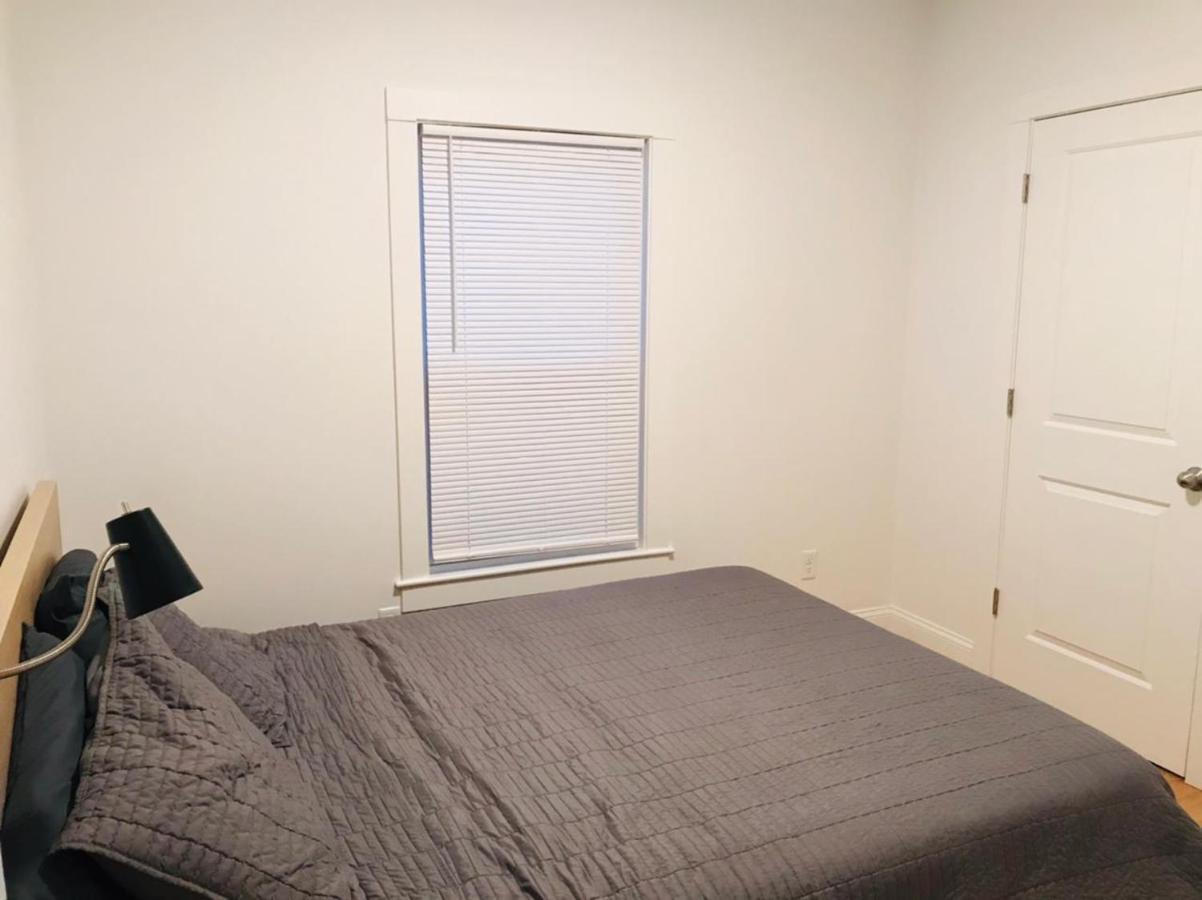 Apartment Renovated, 10 Min From The *