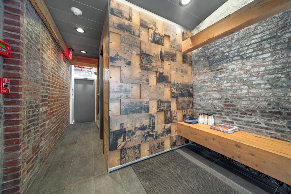 Simple Furnished In The Heart Of