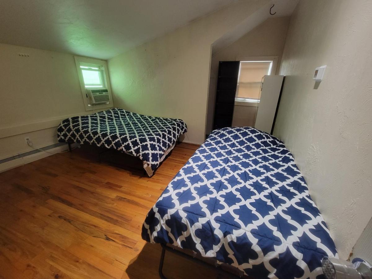 Private Bedroom Near Maison d'hôtes *